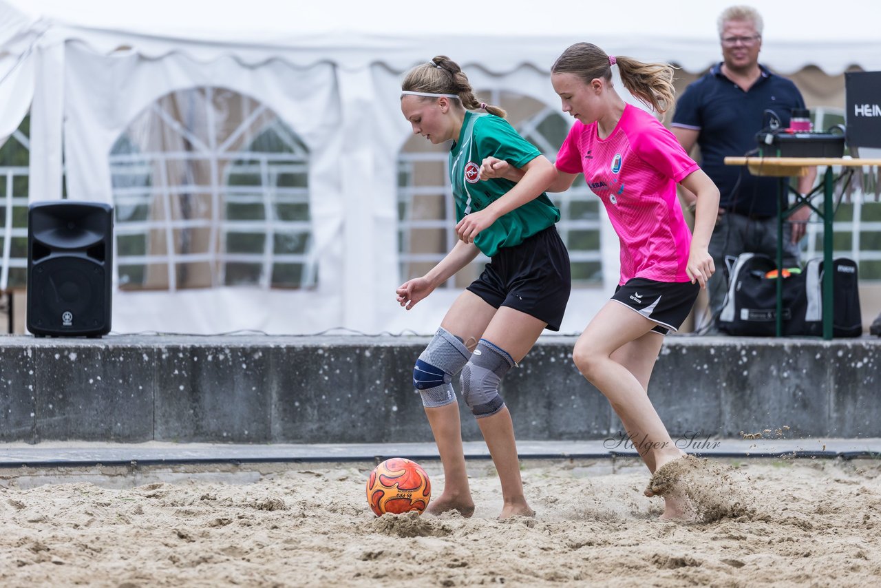 Bild 77 - wBJ/wCJ Beachsoccer Cup